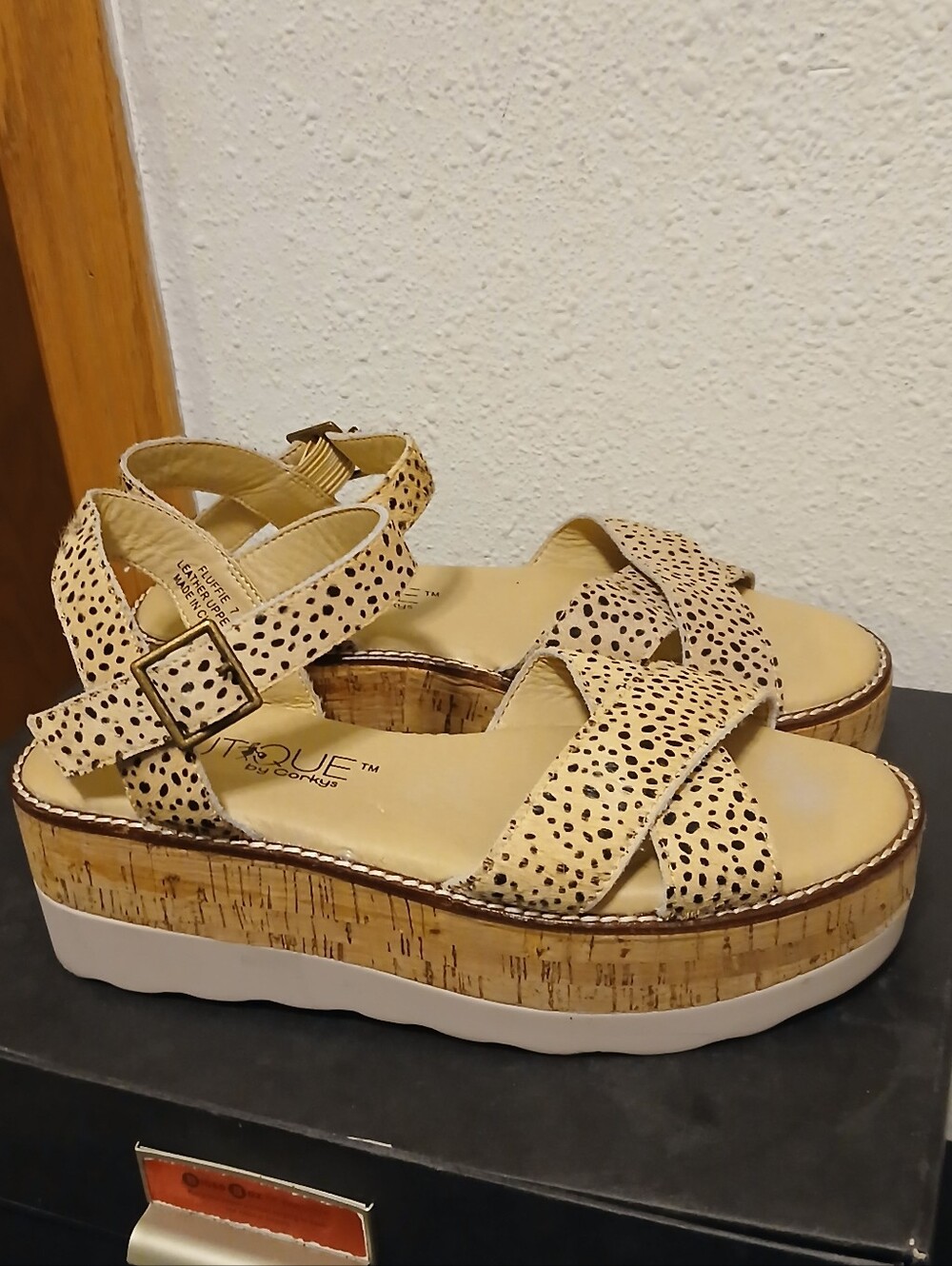 Boutique by Corkys Fluffie Cow Print Haircalf Platform Sandals Size 7